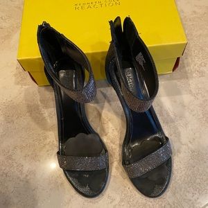 Amazing sexy great condition with extra footprint padding added for comfort